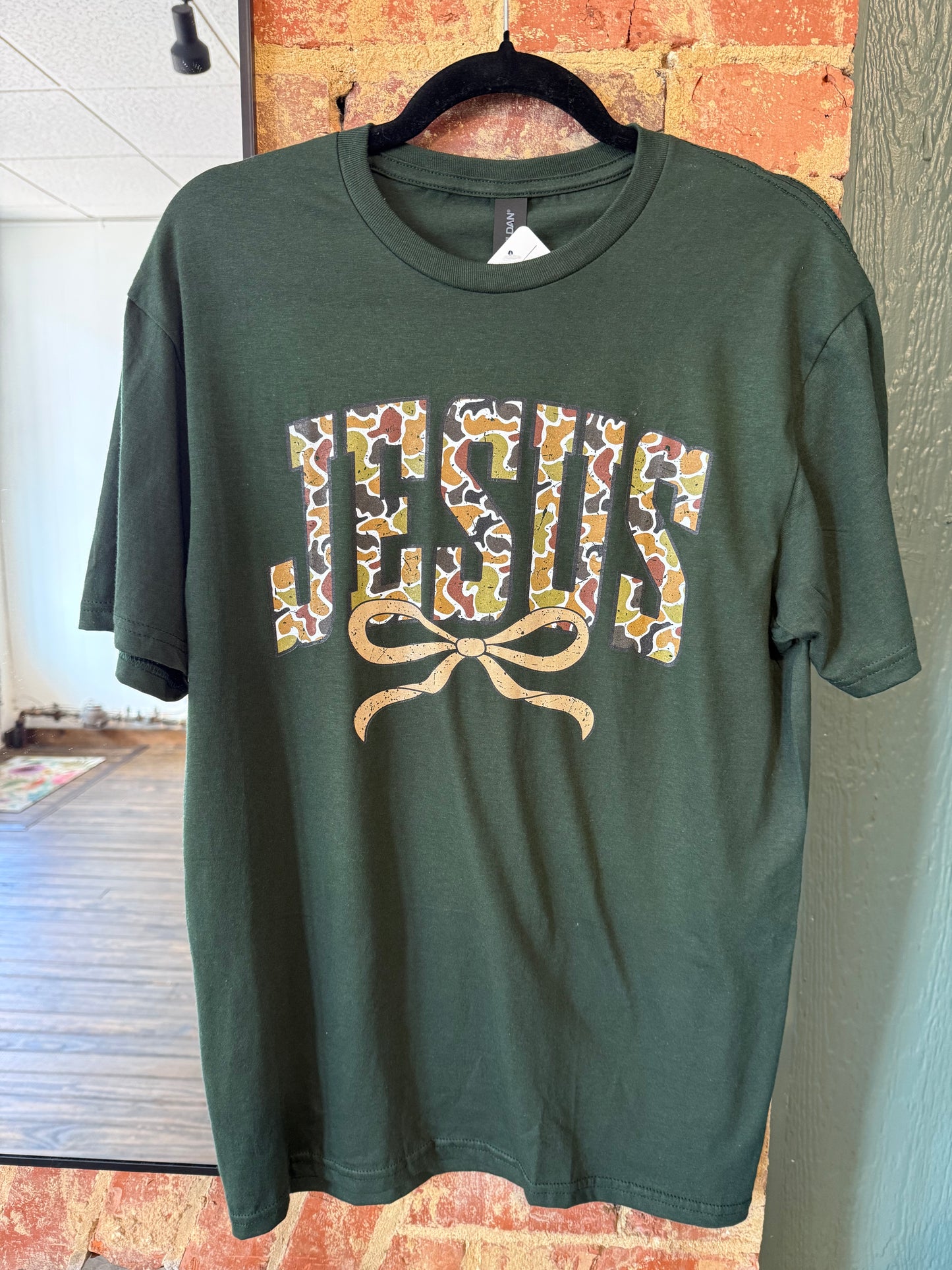 Jesus Bow Tee