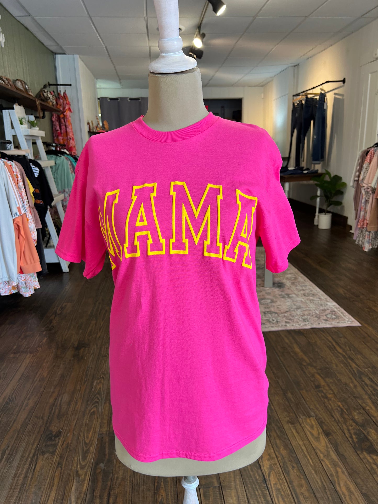 MAMA Tee